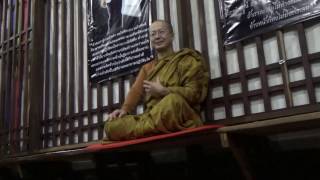タイの仏教寺院で「心の筋トレ」