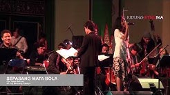 SEPASANG MATA BOLA - ( COVER ) Kidung Etnosia  - Durasi: 4:40. 