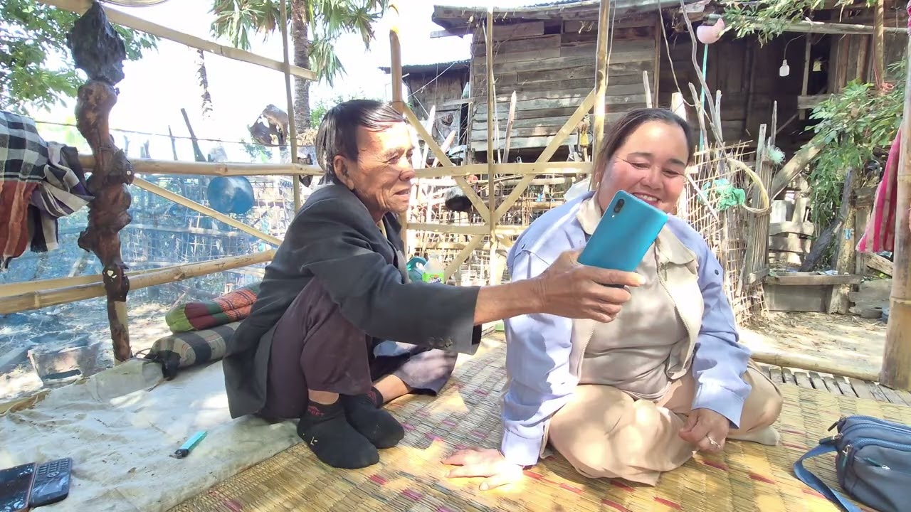 มาเยี่ยมยามตู้ก้อนซื้อปลามาก้อยด้วย2 กุมภาพันธ์ ค.ศ. 2026