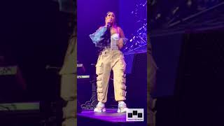 Queen Naija Performs \\