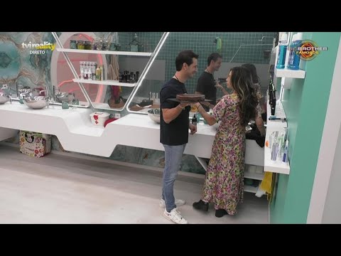 Bernardo faz surpresa a Bruna | Big Brother Famosos 2 - YouTube