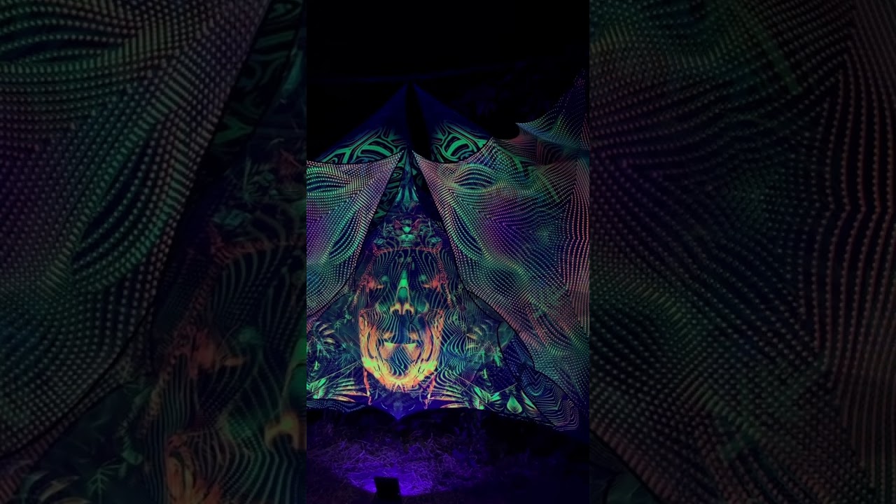 🌌 Mind-Bending 3D UV Stage – DJ Set Under Sacred Geometry 💠