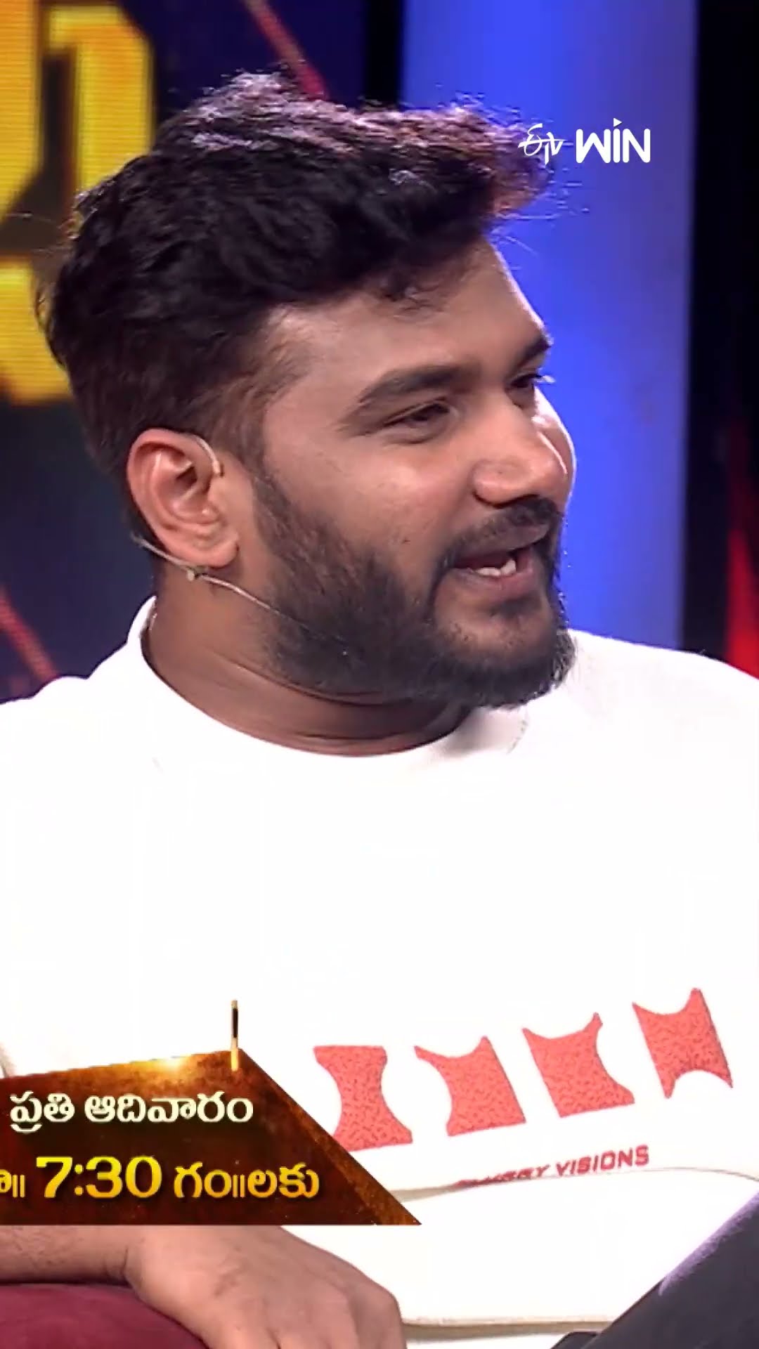 #shorts - ఇద్దరురి పాపులర్ యాంకర్స్ ఒకరికొకరు ఇంటర్వ్యూ చేసుకుంటే..? #FamilyStars