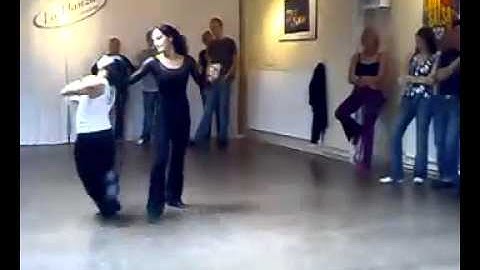 Zouk lambada class Cologne kwokonedancecompany Vicky Derks 2008 - YouTube.mp4