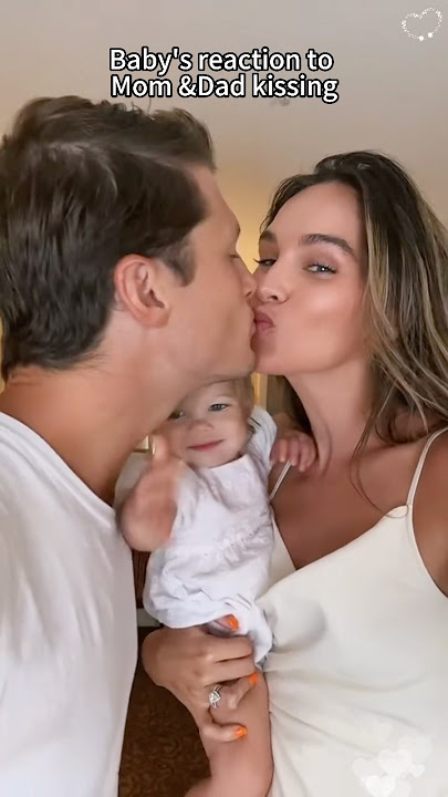 Baby’s reaction to mom and dad kissing 😽