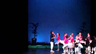 Koen - Dance & Drama class performance