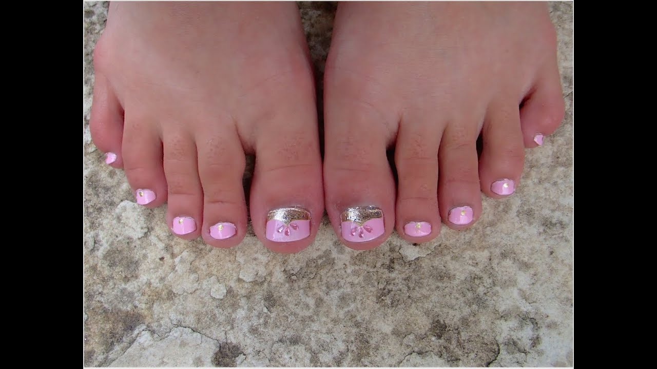 Baby Pink toes: Definitely not for me. | Felicious Nails