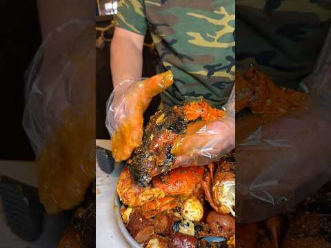 This Hard Shell Lobster Claw ASMR Is TOO SATISFYING #asmr #foodie #mukbang #lobster