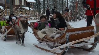 Азиатские туристы едут в Лапландию(, 2017-12-22T19:59:10.000Z)