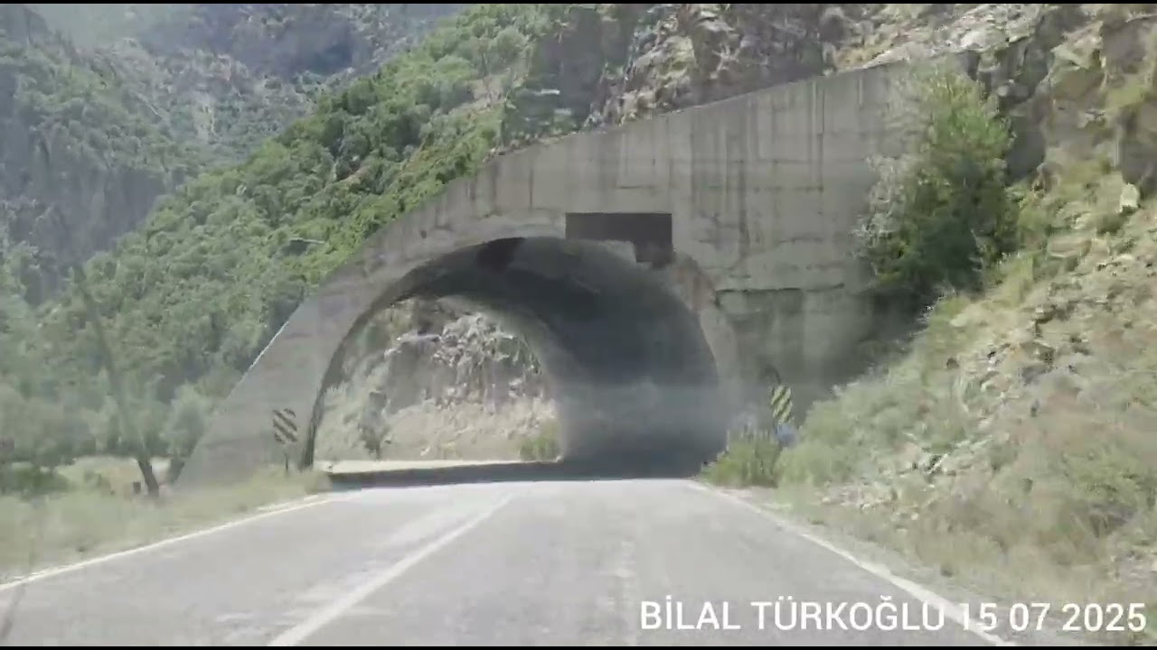 Erzincan mutu Tunceli arası 88 km.cübbeli Ahmet hocanın sohbeti ile güzel bir yolculuk 