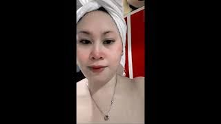BUNDA MEMBERSIHKAN BADAN DAN MEMAKAI BAJU TIDUR SETELAH BERAKTIFITAS SEHARIAN