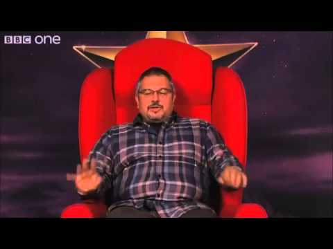 the-graham-norton-show-russell-crowe-controls-the-red-chair-season-13-episode-11-14-june-2013