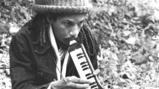 AUGUSTUS PABLO - King Tubby Meets Rockers Uptown Resimi