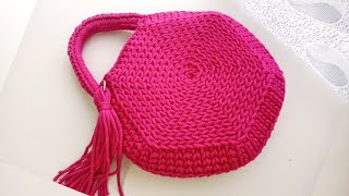 Crochet bag: crochet round bag with a beautiful design