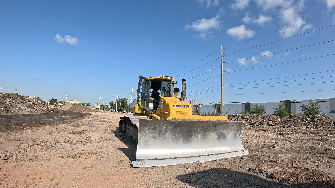 How to Slot Doze in a Komatsu 71pxi Dozer in Miami 4k YouTube