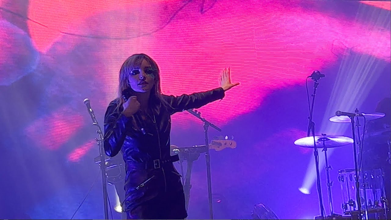 Chvrches 18Dec2021 4K60 Forever, Violent Delights, Asking for a Friend +5 @Hollywood Palladium 90028