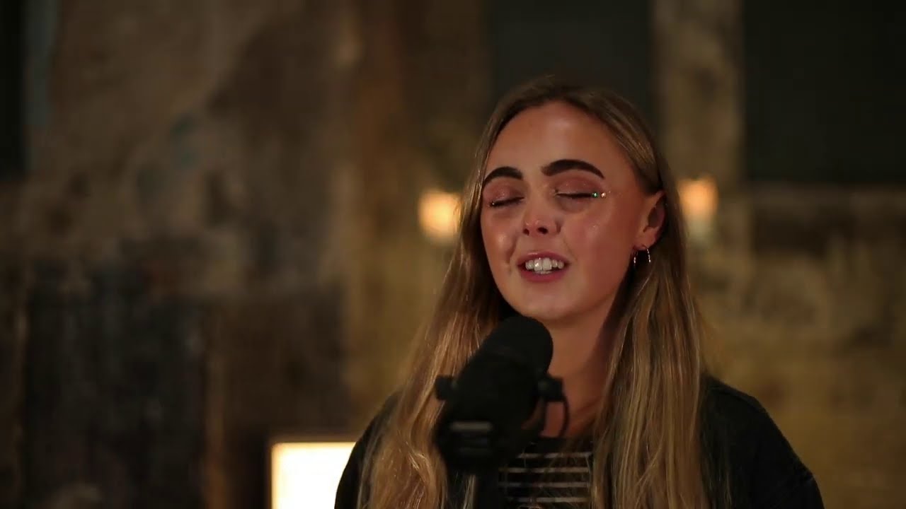 Ruby Duff - Zoom - Laid Bare Sessions - YouTube
