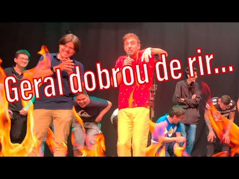 Léo Lins - celebridade subiu na fritada