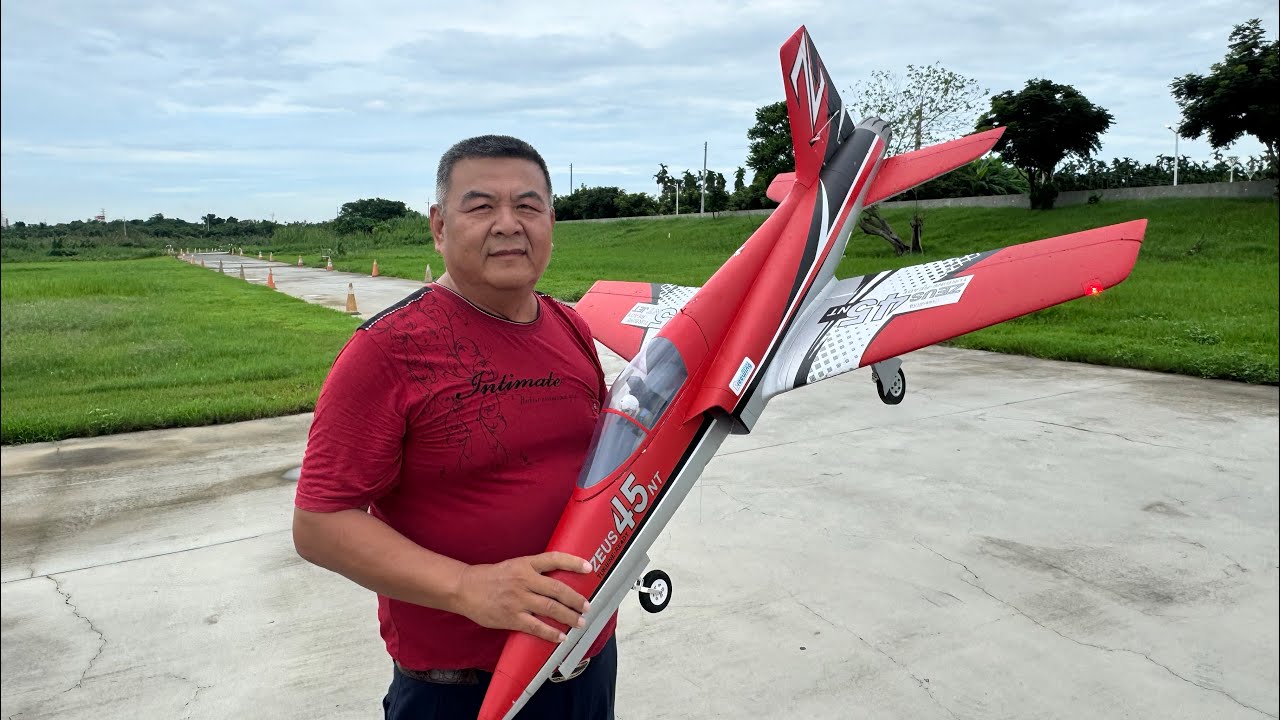 飛翼噴射宙斯Freewing ZEUS 45NT TURBINE READY + KINGTECH K65 阿德第