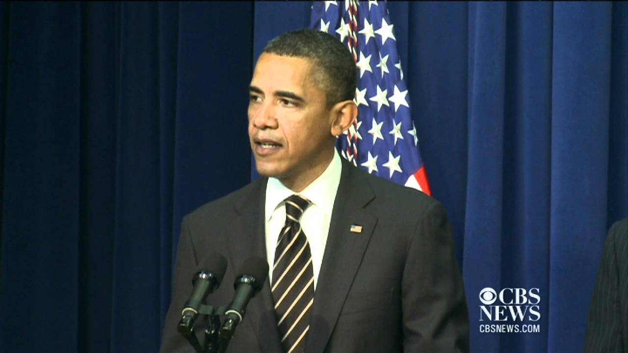 President Obama signs STOCK act