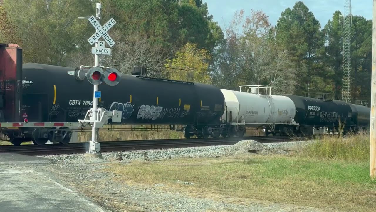 A train passes in Jarratt
