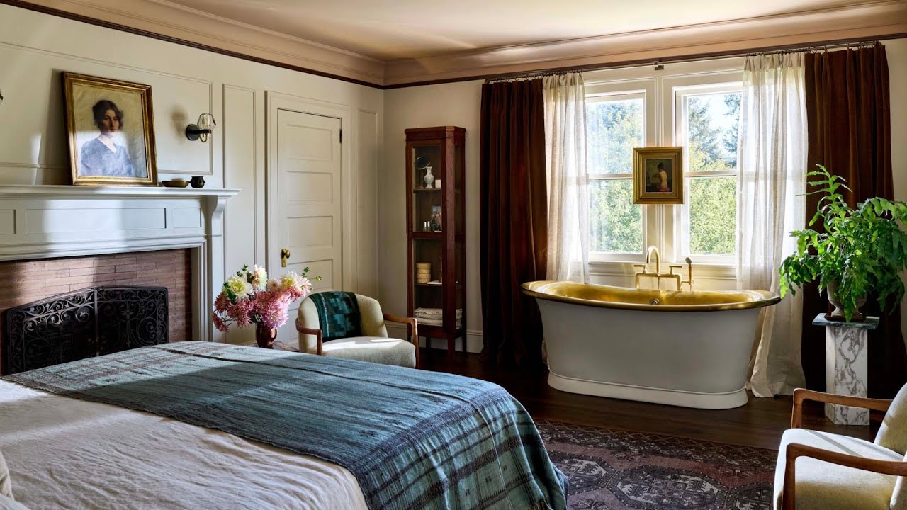 Jess' Historic Home Tour: Creating a Soulful Primary Suite