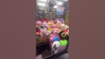 Giraffe Plush Inside Claw Machine #shorts #clawmachine #arcade