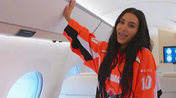 ¿Tiene Kim Kardashian un avión?