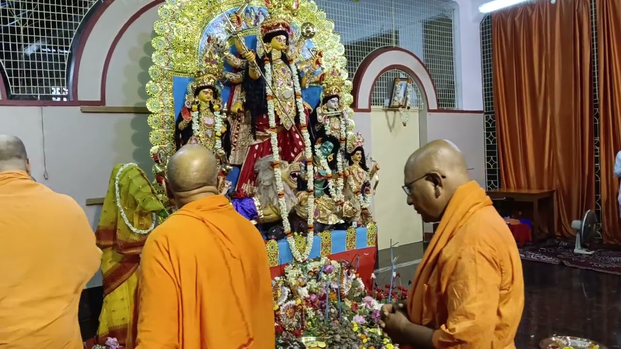 Barasat ramkrishna mission Durga Puja moha dosomi puja
