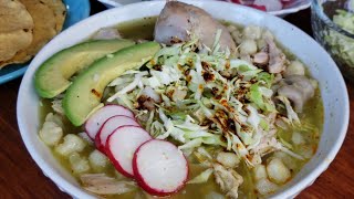 Pozole Verde de Pollo