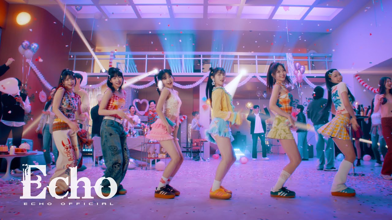 SMORZ - 'I want you to' Performance Video