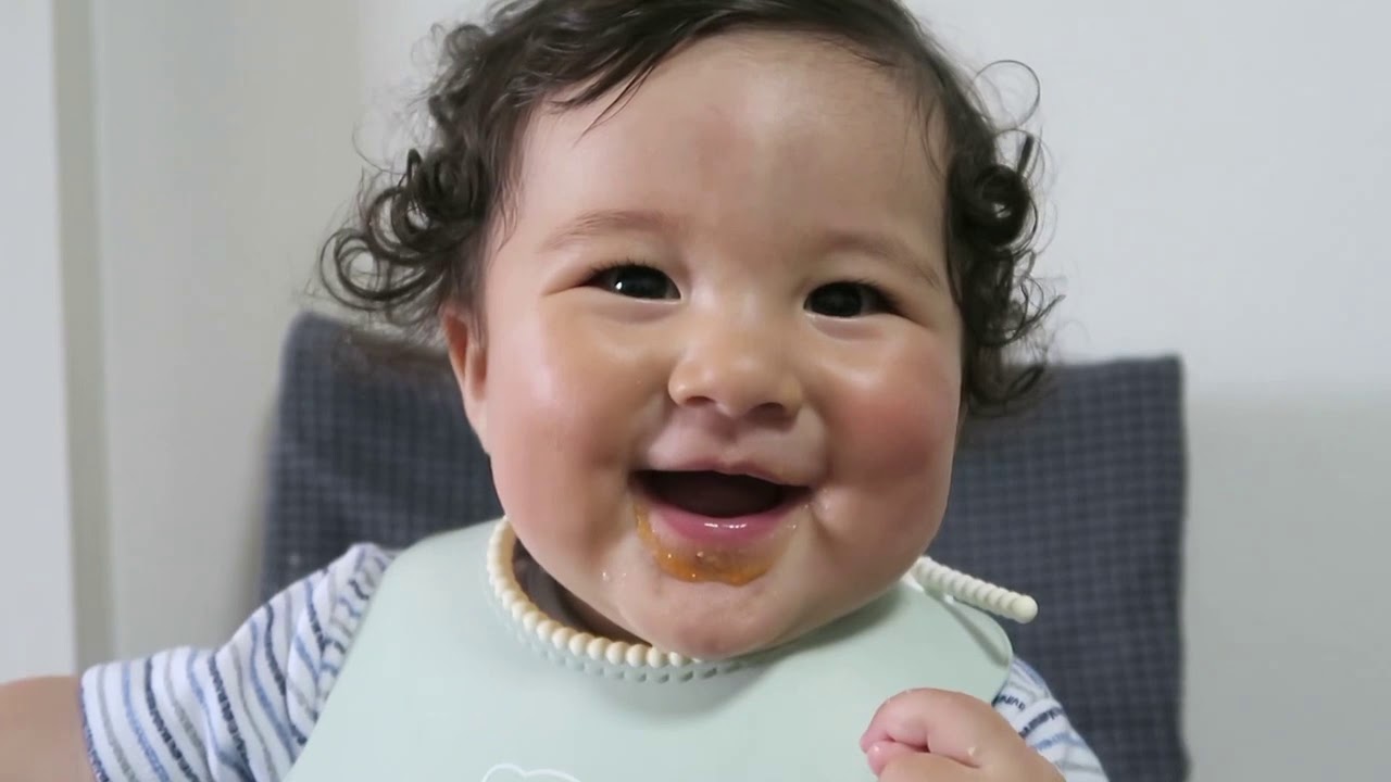 7 months baby eating rice porridge, mixed fruits and a soup YouTube