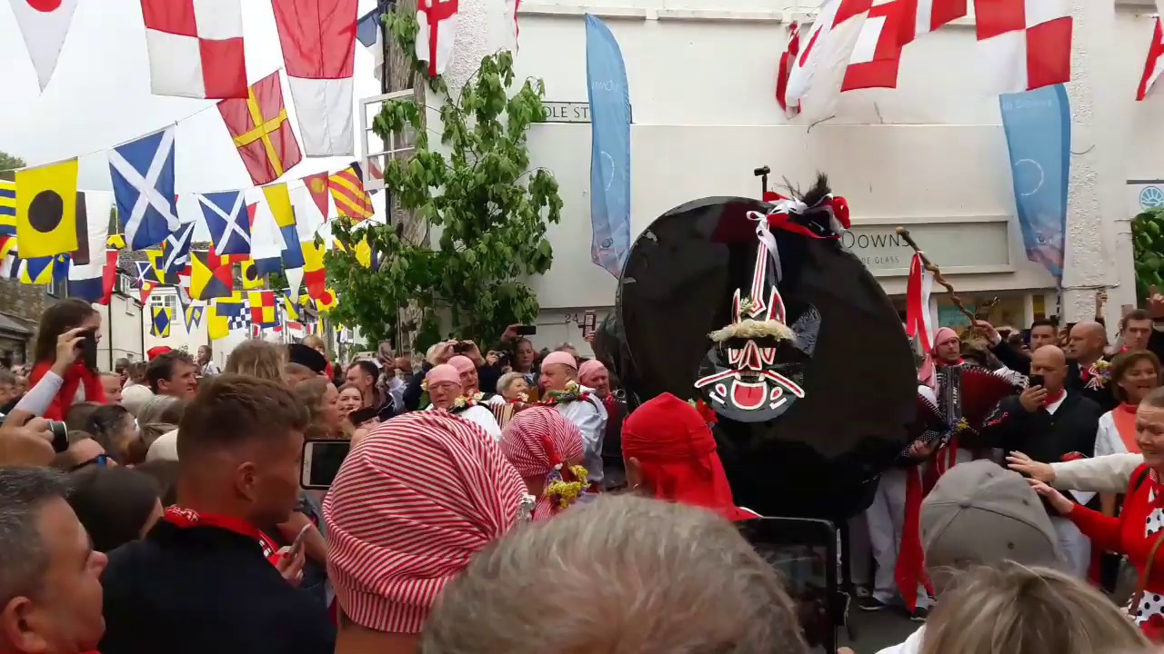 Padstow May Day Old Oss 11am 2019 YouTube