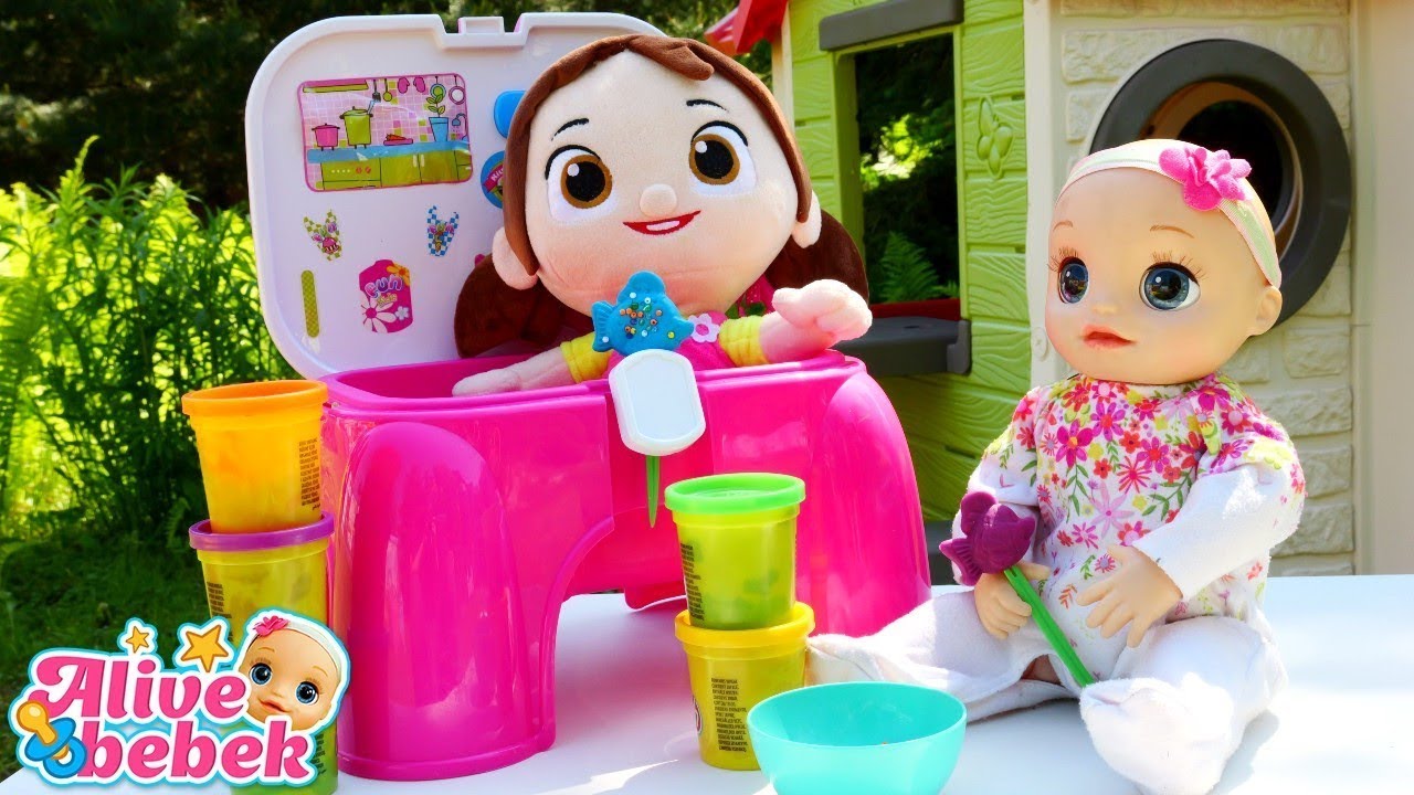 Kız oyunları. Oyuncak bebek Alive ile eğlenceli zaman geçirelim! Bebek videoları.