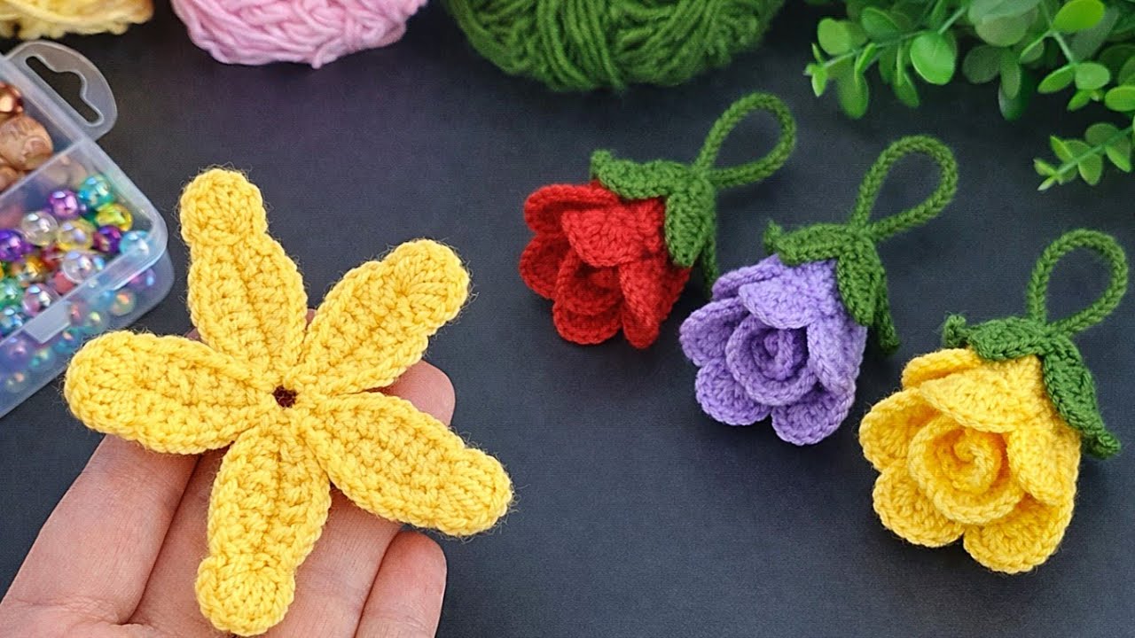 WOW! 🌹 Easy Crochet Rose Keychain Tutorial 🌹 Perfect Gift & Sell Idea 💰