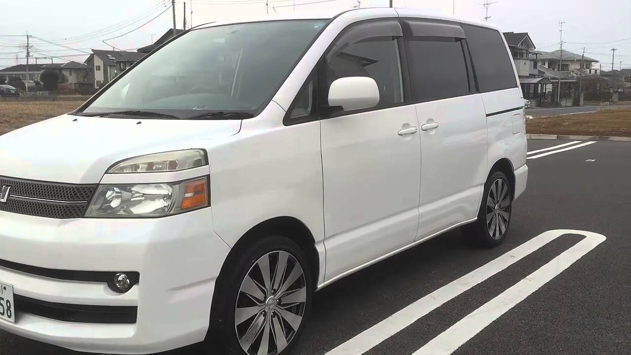 Toyota voxy 2005