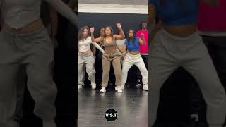 Unavailable  Davido Ft Musa Keys vstfam