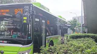 (SMRT) SG3098L On Service 983 Departing Bus Stop 44149