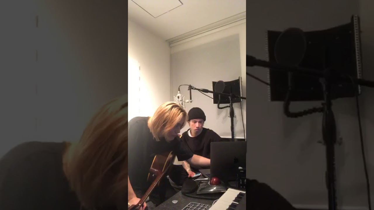 One Ok Rock Acoustic Session Instagram Livestream April 5th Oneokrock Youtube