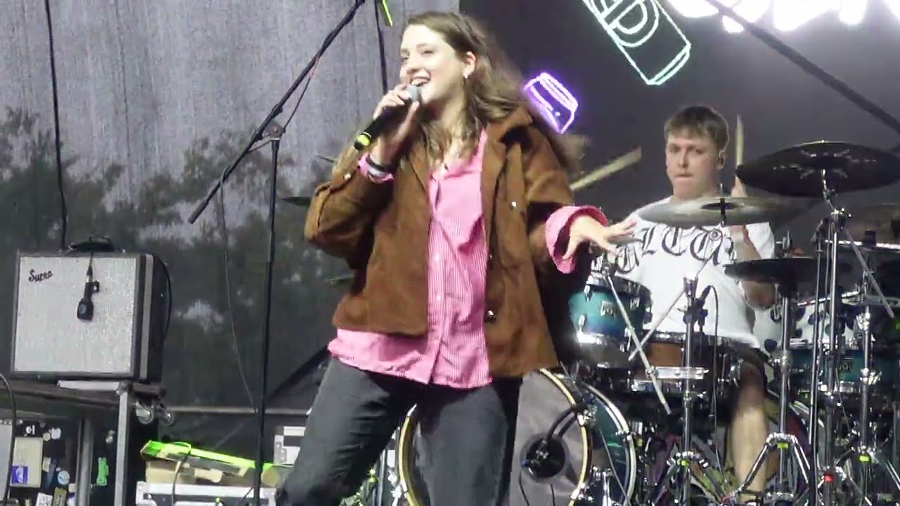 cserihanna - Sörseggű lány (Budapest, Bartók Feszt 2025-08-30)