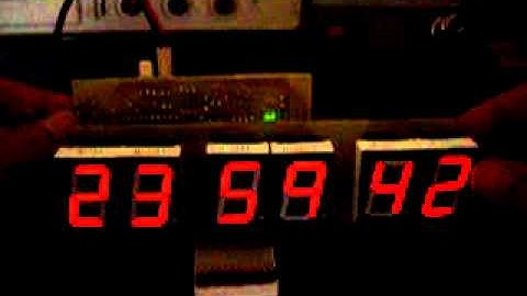 Picaxe 28x1 16MHz, 3.functional buttons, clock, date and temperature
