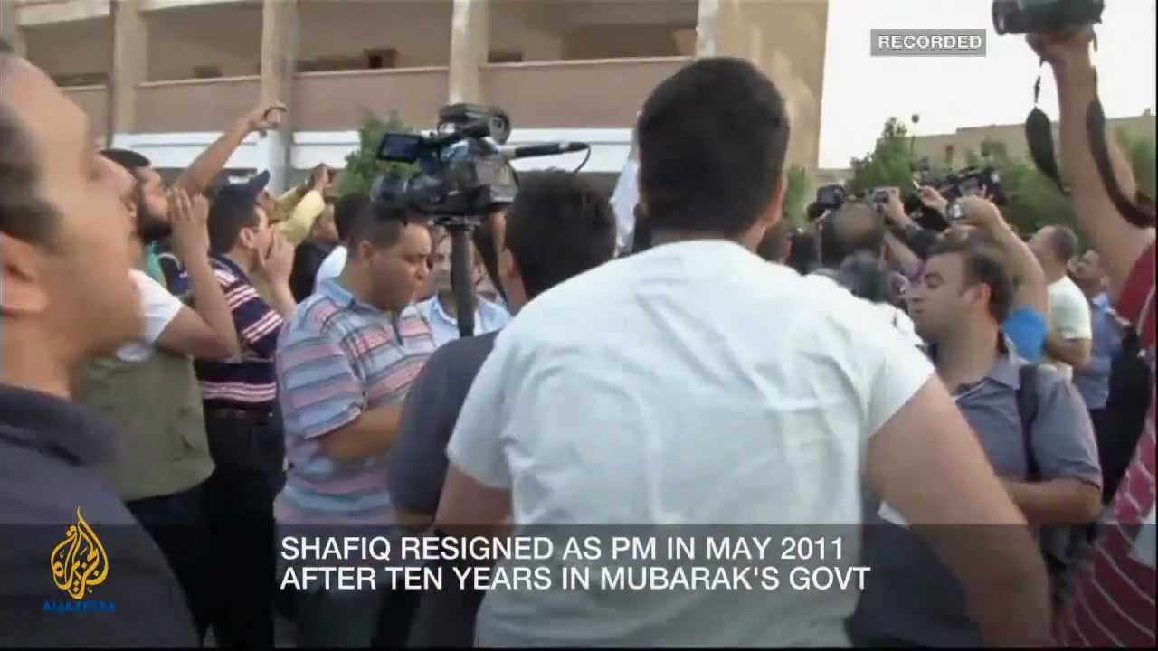 القصة من الداخل - مواجهة بين القديم والجديد في مصر