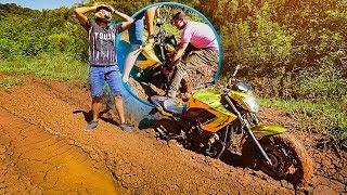 ATOLEI A XJ6 NA LAMA FAZENDO TRILHA !