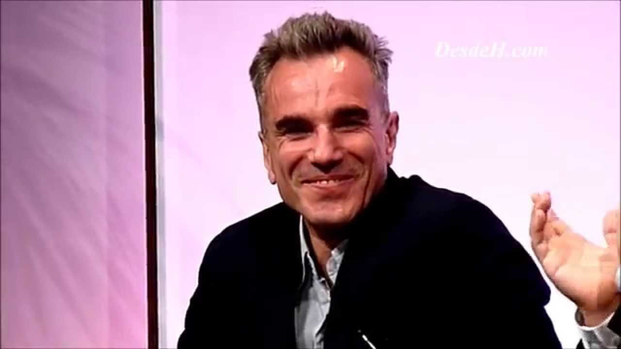 Daniel Day-Lewis lifts Sally Field in a hugh