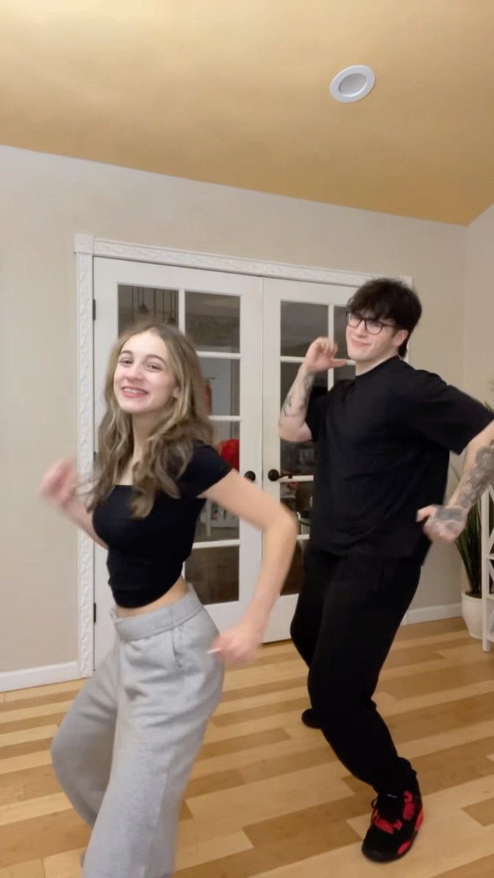 I TAUGHT HER THIS DANCE! ? #shorts