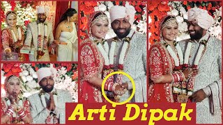 Newly Wedded Couple Arti Singh with Dipak Chauhan After Giving Lovely Poses They Give Sweets to Paps