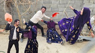 Decoration Changes War Between Asghar And The Second Woman