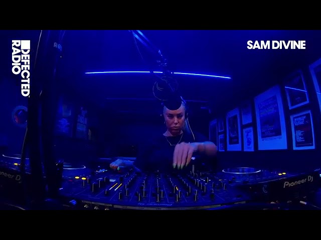 Mira Defected Radio w/ Sam Divine - Defected Back To Reality en YouTube