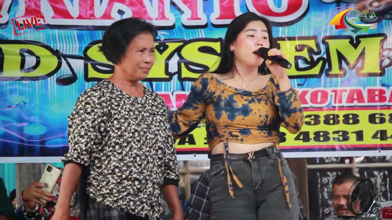 [ Rada Lina ] || Sakit Gigi || Live Panggung