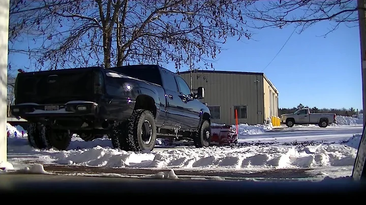 Snow Plowing Driveway 2002 Silverado Duramax Dually and Western Pro Plow